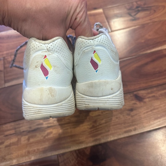 Sketchers white & rainbow heart tennis shoes size 2 lightly used - Picture 4 of 5